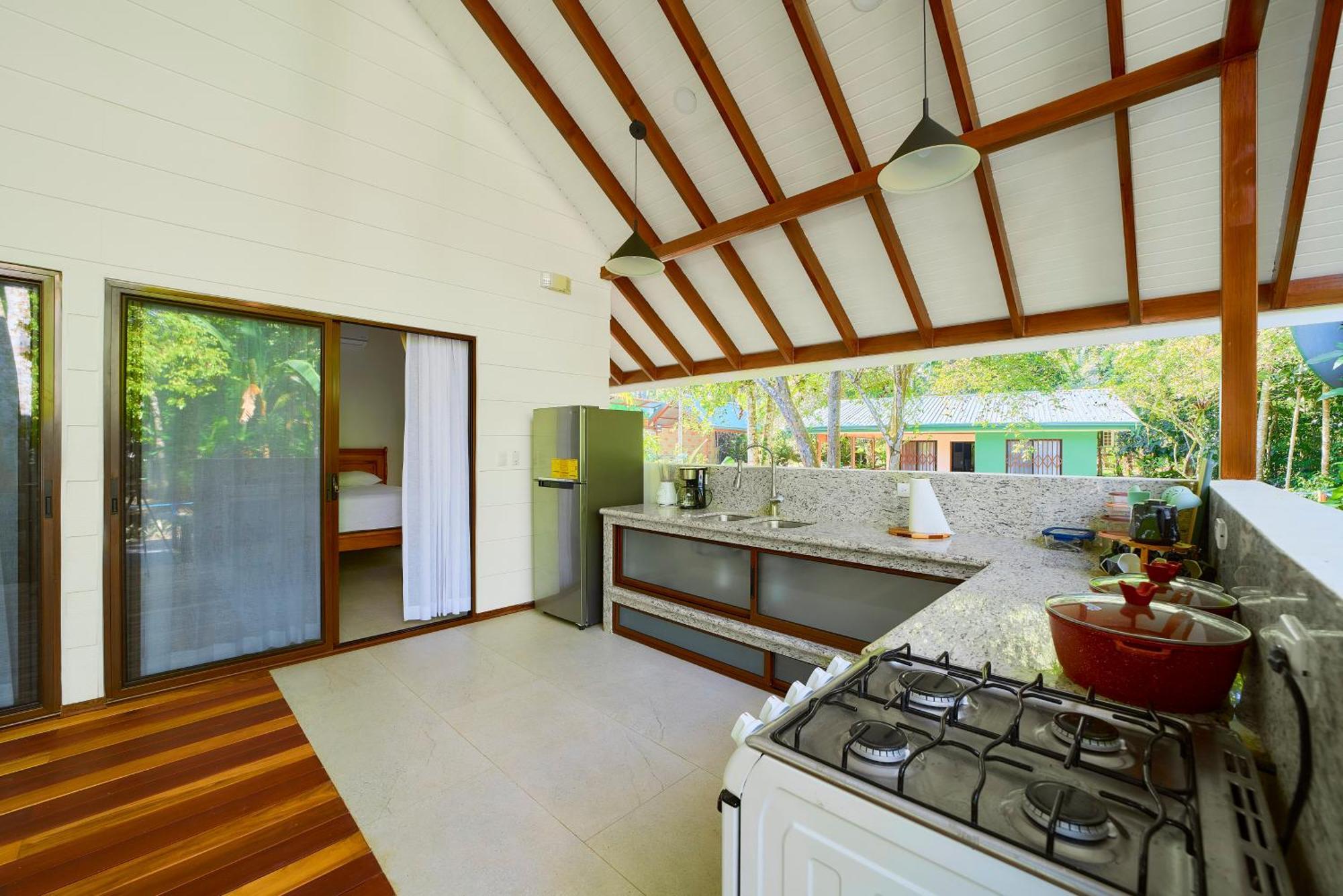 Casa Coki - Modern Villa Pool Steps From The Beach Puerto Viejo de Talamanca 外观 照片