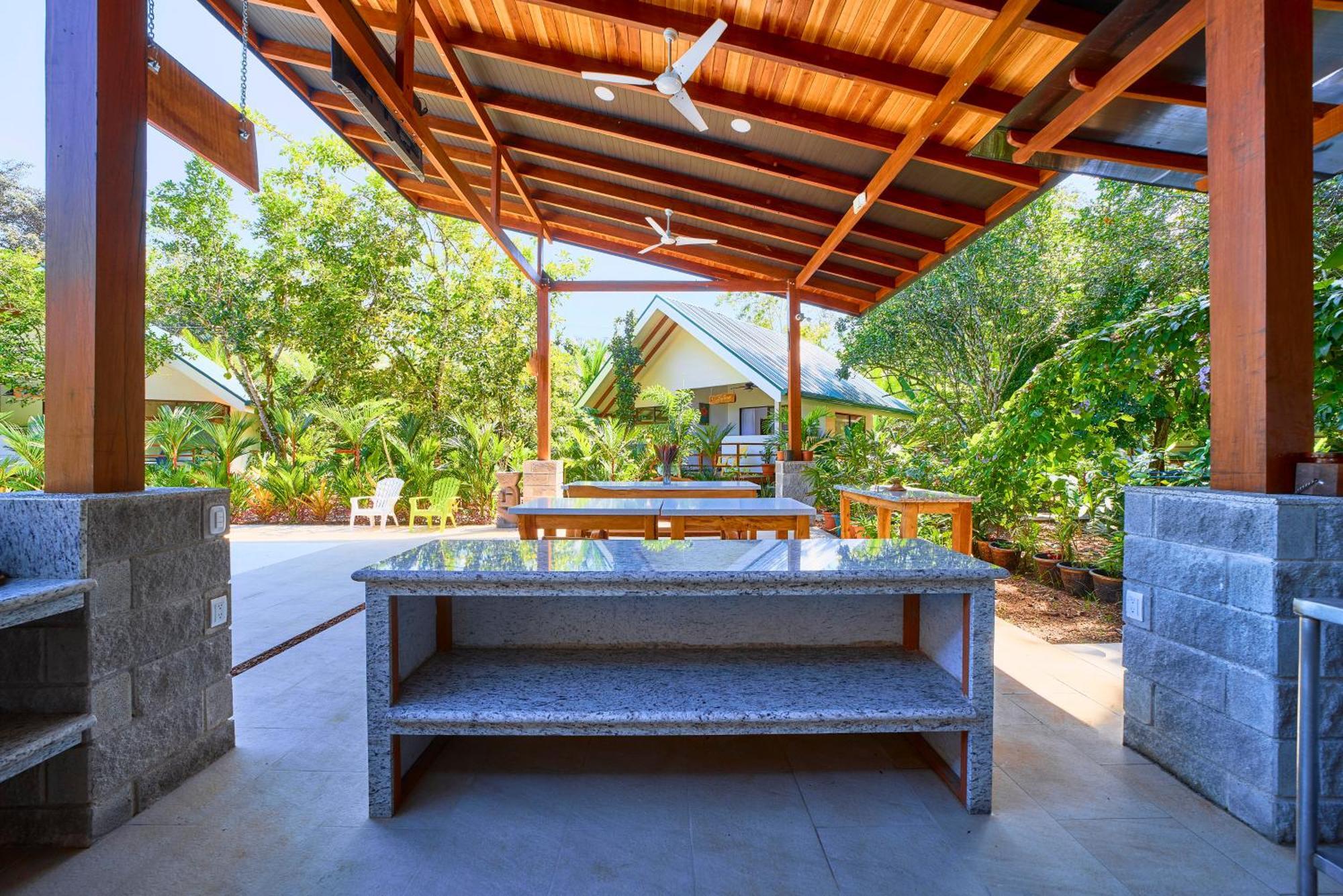 Casa Coki - Modern Villa Pool Steps From The Beach Puerto Viejo de Talamanca 外观 照片
